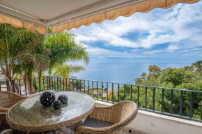 Exotic Villa Rest and Pool, La Herradura